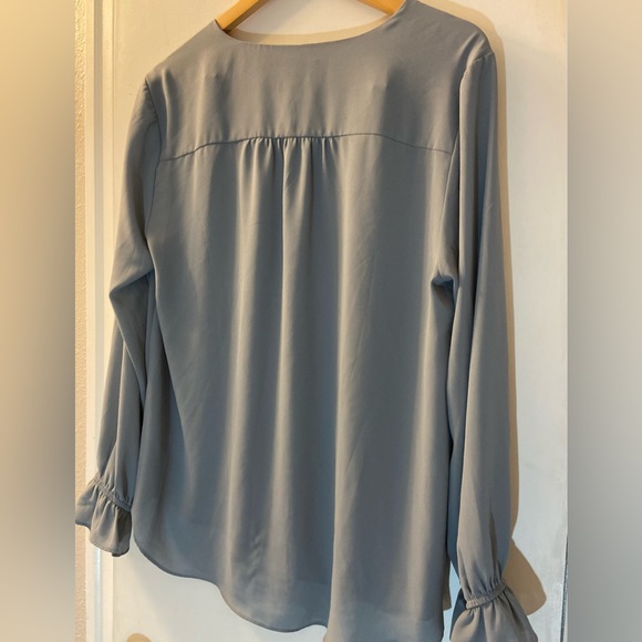 NWOT Beautiful Powder Slate Blue Blouse - Picture 14 of 15